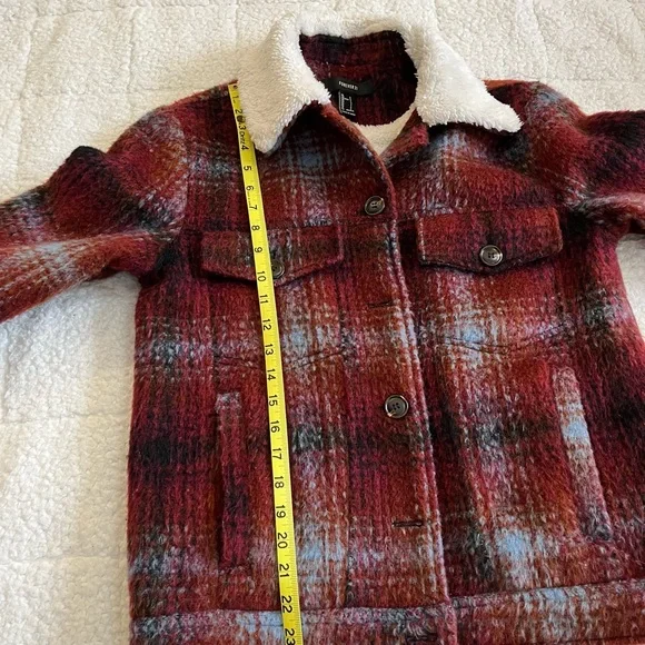 Plaid Sherpa-Lined Trucker Jacket - Picture 11 of 16